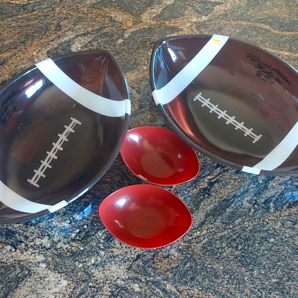 Football chips & Dip set - NWT